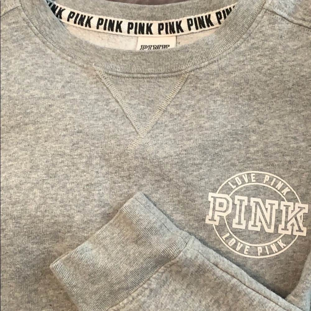 VS Crew Neck sweatshirt